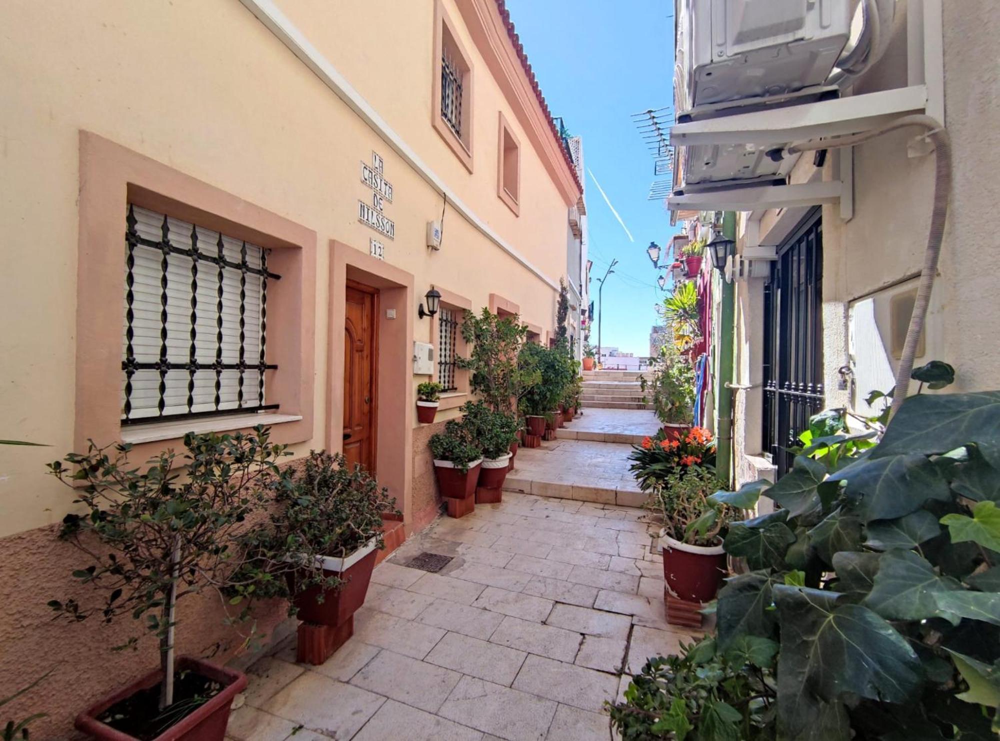 Alicante Beach And Center Exterior photo